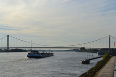 Rheinbrücke Emmerich_2.jpg